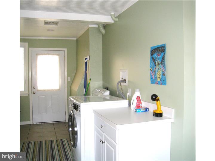 2763 Township Line Road Norristown, PA 19403 - Photo 5 of 20 Mud Room