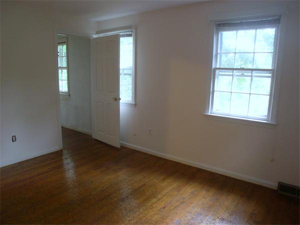23 Fraser Road Framingham, MA 01702 - Photo 14 of 21 Gallery Image 14