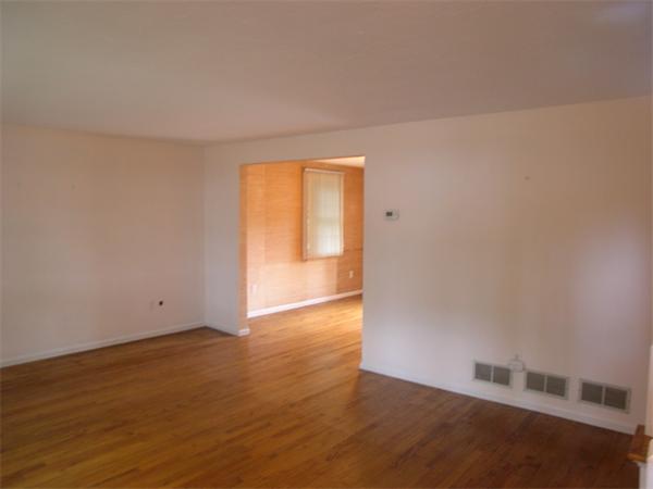 23 Fraser Road Framingham, MA 01702 - Photo 4 of 21 Gallery Image 4