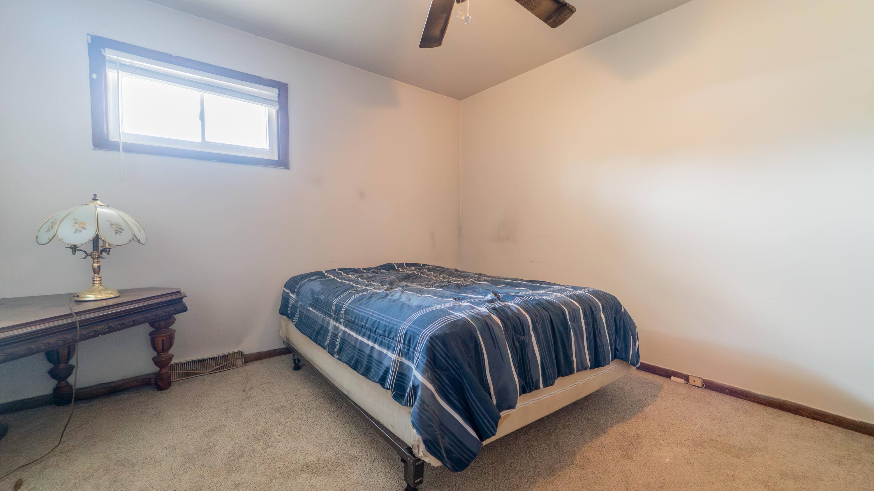 2008 Sir Richard Road Schererville, IN 46375 - Photo 11 of 24 a bedroom with a bed and a window