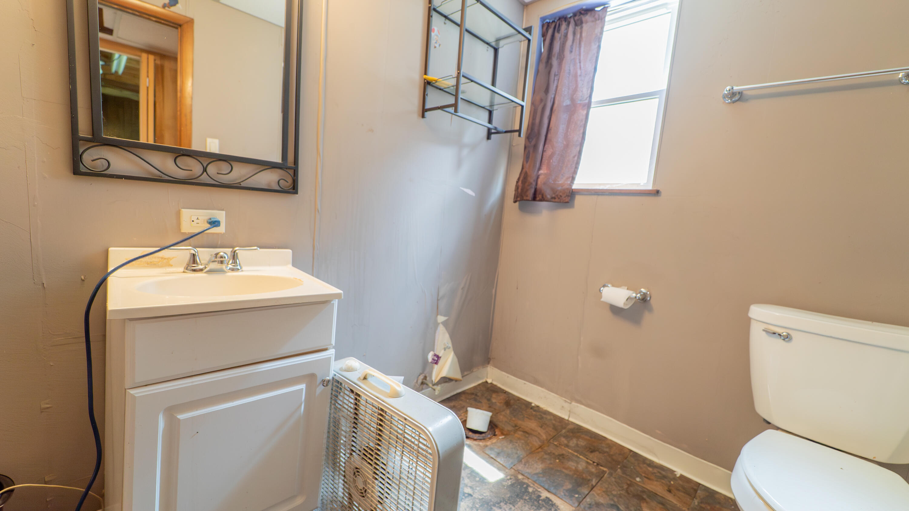 2008 Sir Richard Road Schererville, IN 46375 - Photo 16 of 24 a bathroom with a sink toilet and mirror