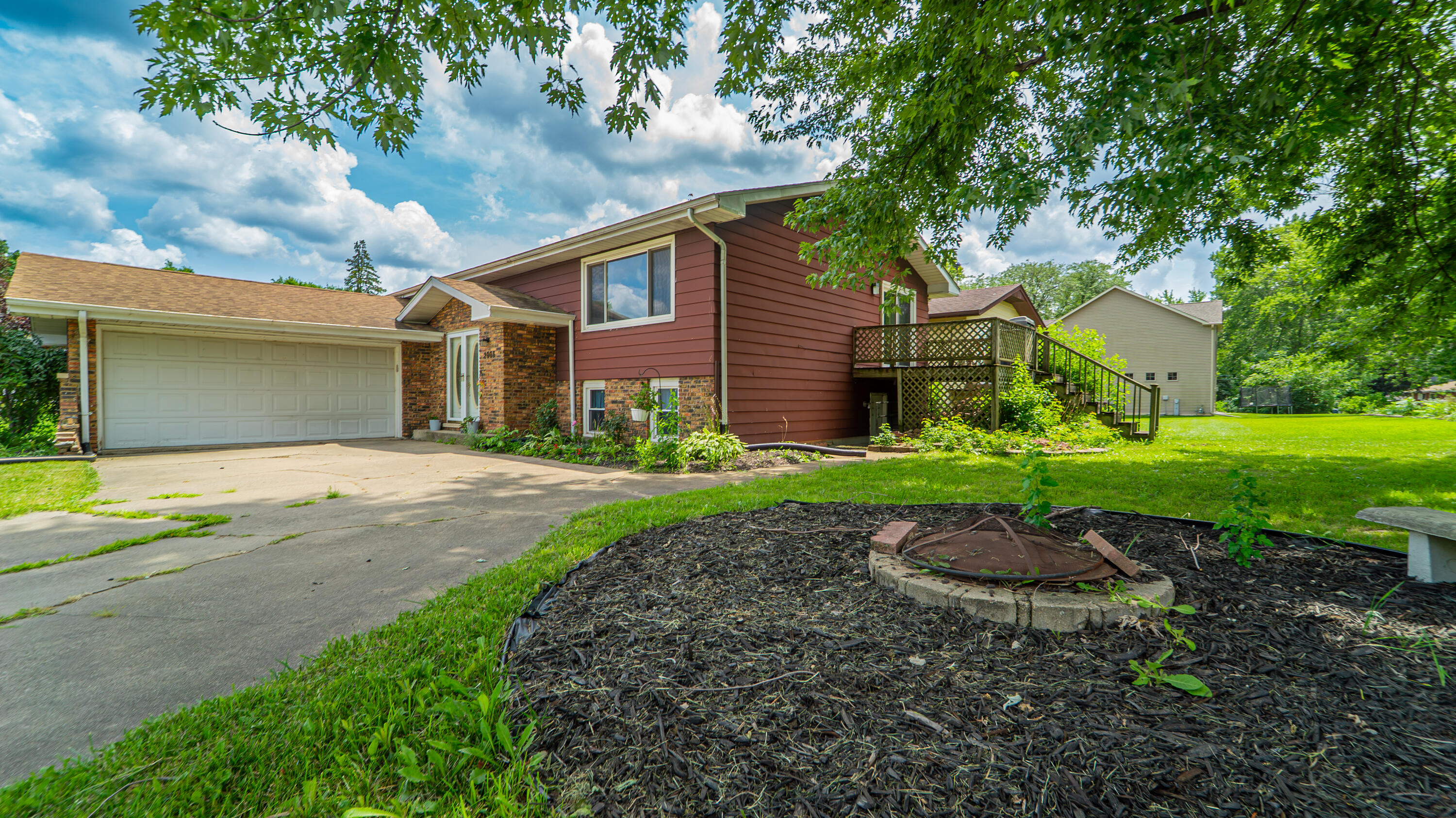 2008 Sir Richard Road Schererville, IN 46375 - Photo 3 of 24 a front view of house with yard and green space