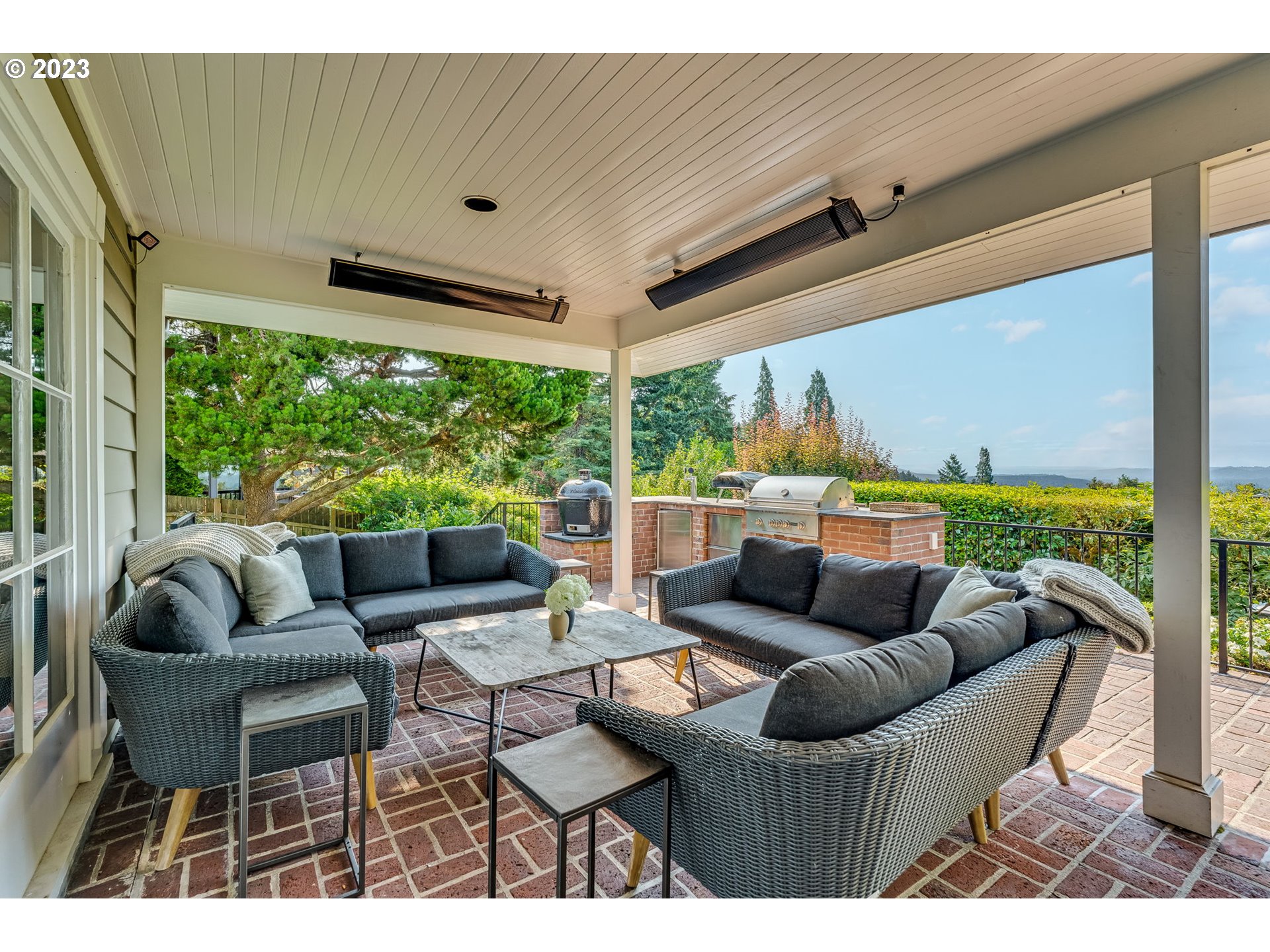 4129 Southwest Greenleaf Court Portland, OR 97221 - Photo 34 of 48 a outdoor living space with furniture and garden view
