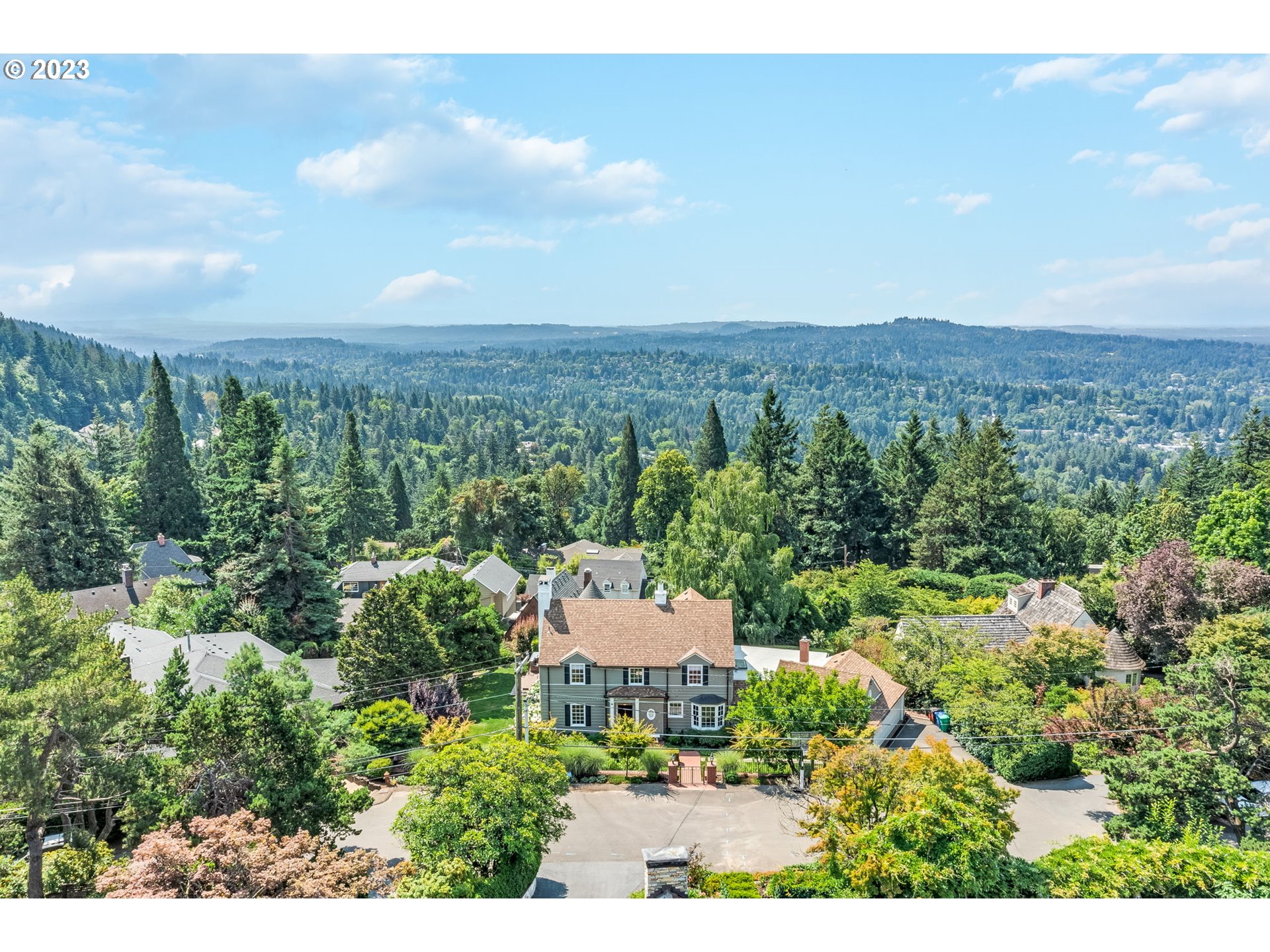4129 Southwest Greenleaf Court Portland, OR 97221 - Photo 47 of 48 an aerial view of residential house and outdoor space