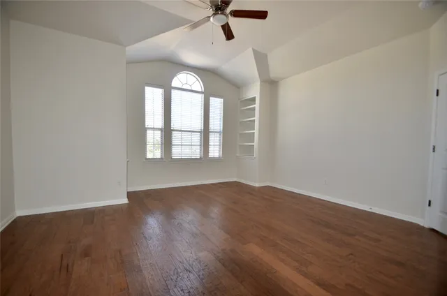 $3,000 | 9617 Solana Vista Loop, Unit A, Austin, TX 78750