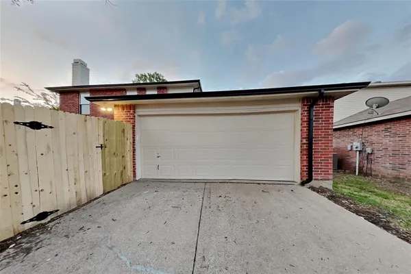 $2,600 | 1516 Englewood Drive, Rockwall, TX 75032