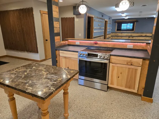 $269,000 | W2003 Highway 21, Berlin, WI 54923