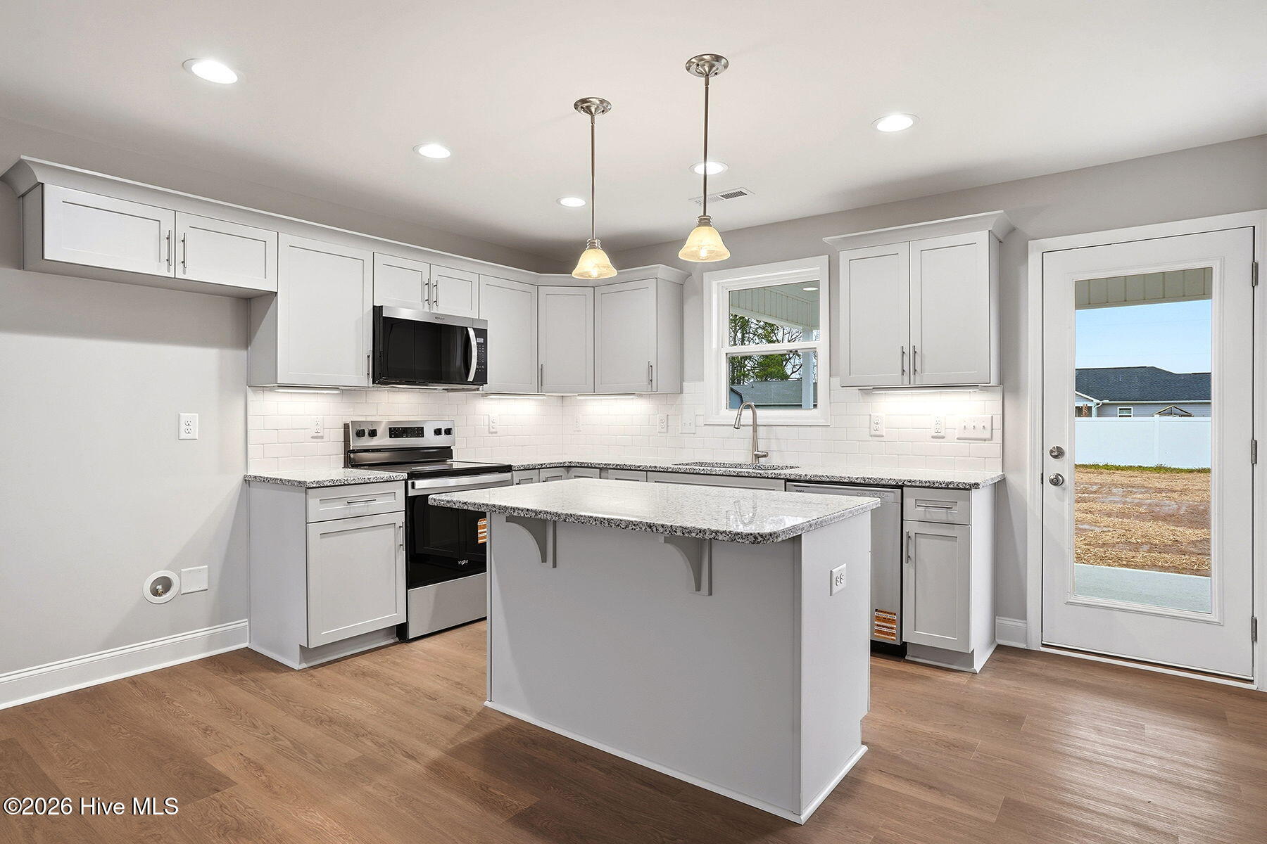 244 Rae Street Warsaw, NC 28398 - Photo 7 of 35 12-web-or-mls-244 Rae St-24