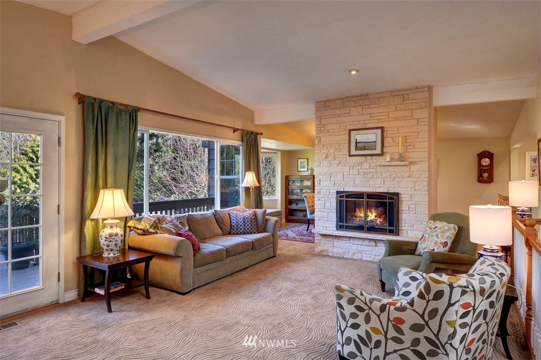 7515 Ridge Way Edmonds, WA 98026 - Photo 2 of 24 Gallery Image 2