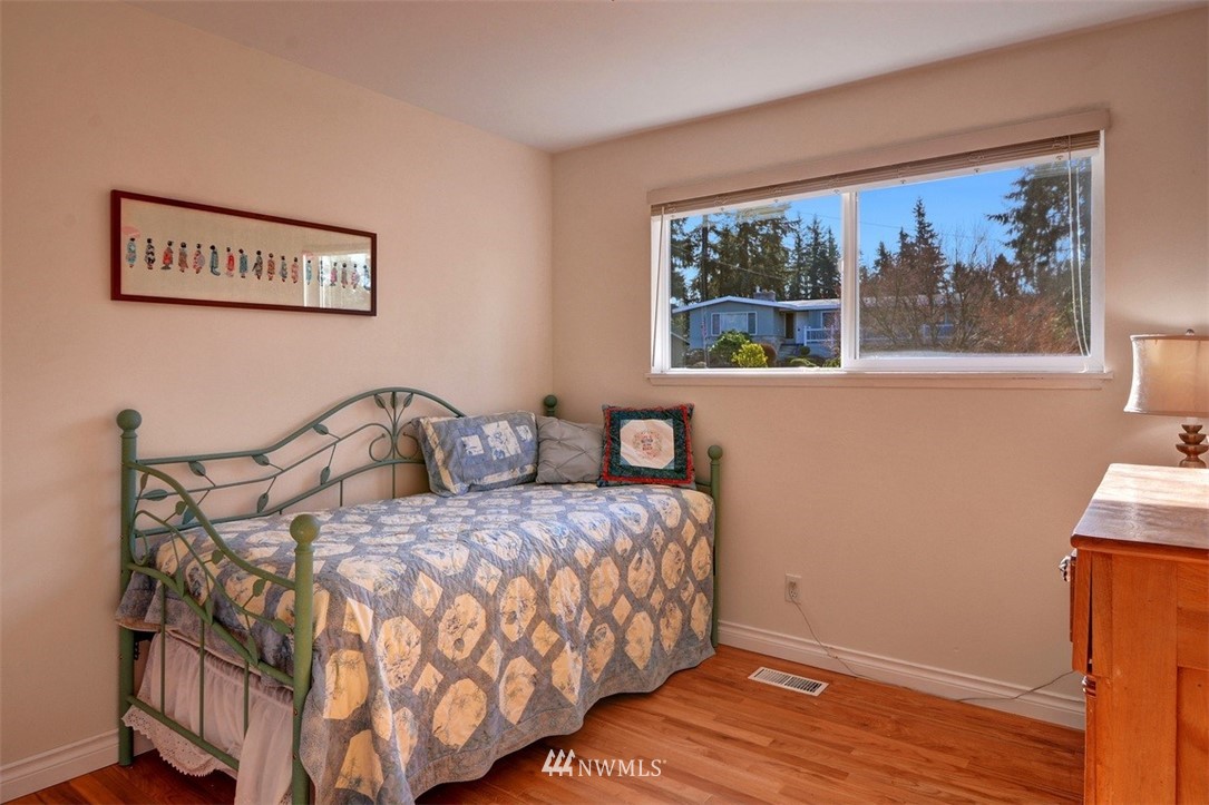 7515 Ridge Way Edmonds, WA 98026 - Photo 11 of 24 Gallery Image 11