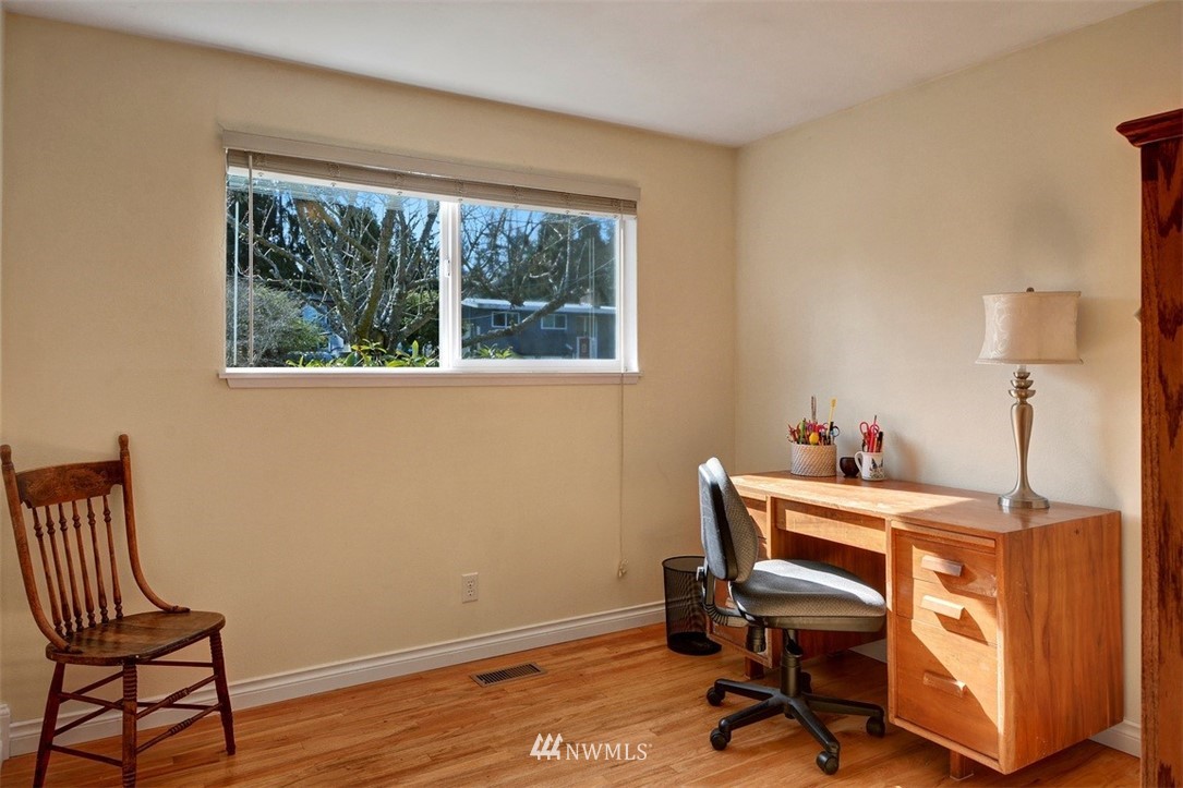 7515 Ridge Way Edmonds, WA 98026 - Photo 12 of 24 Gallery Image 12