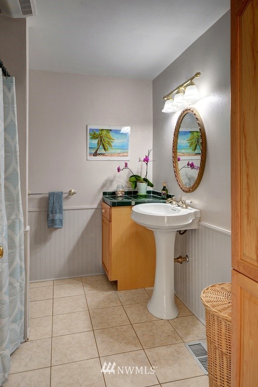 7515 Ridge Way Edmonds, WA 98026 - Photo 13 of 24 Gallery Image 13
