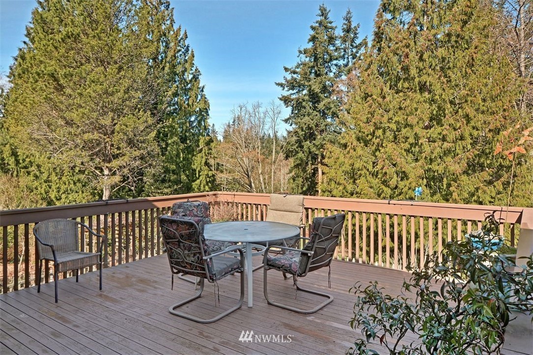 7515 Ridge Way Edmonds, WA 98026 - Photo 8 of 24 Gallery Image 8