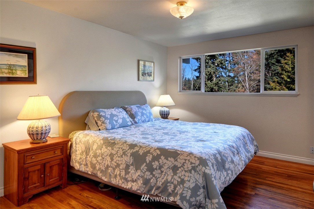7515 Ridge Way Edmonds, WA 98026 - Photo 9 of 24 Gallery Image 9