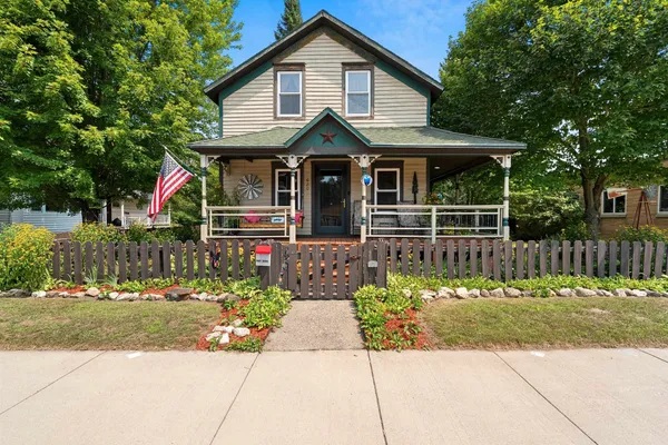 $215,000 | 620 Main Street, Wausaukee, WI 54177