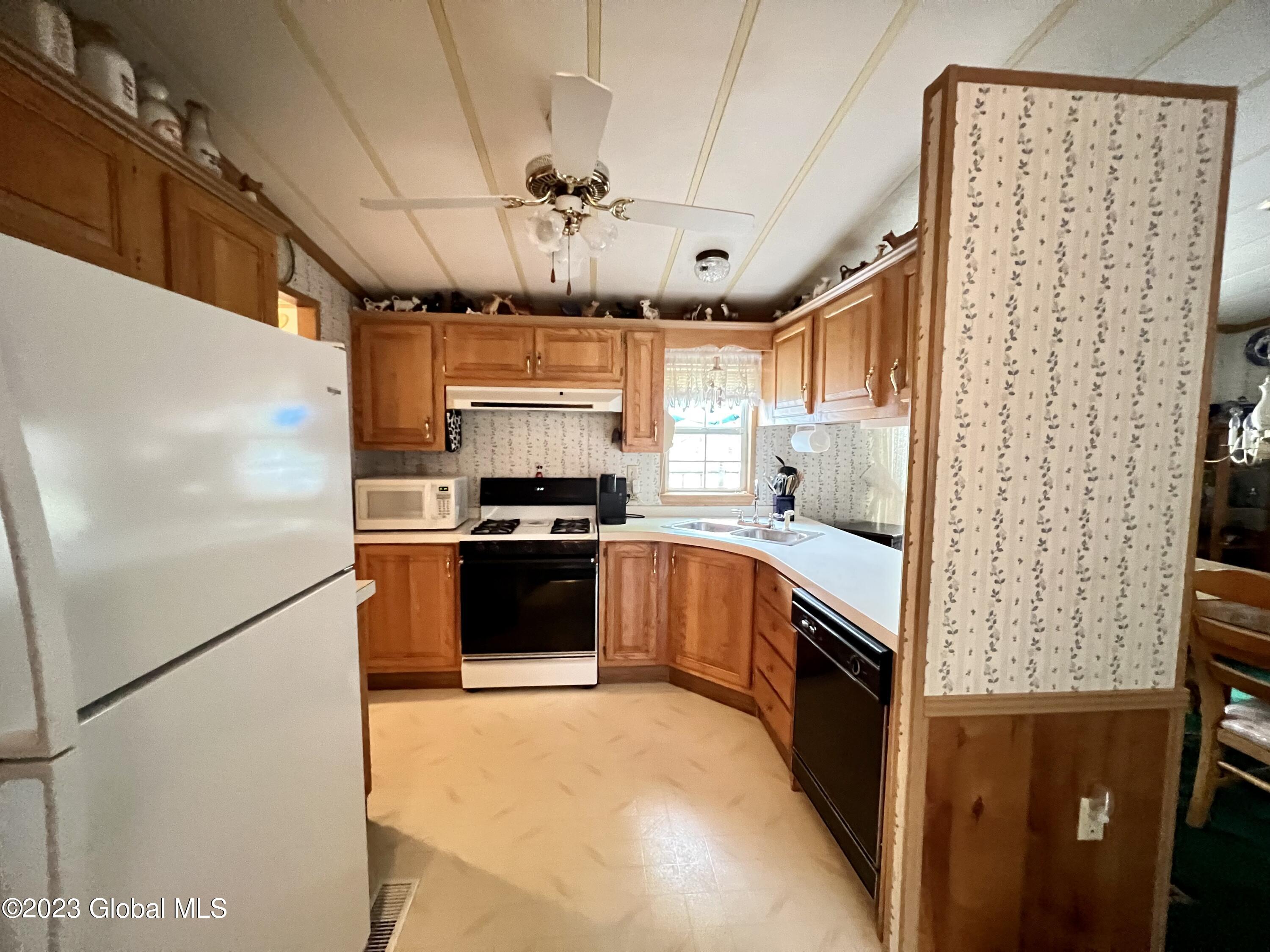 704 Schoolhouse Way Jackson, NY 12816 - Photo 44 of 59 IMG_E9935