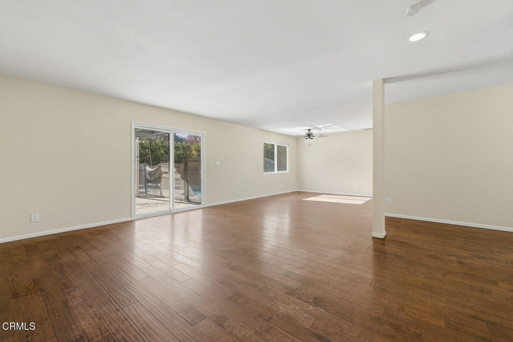 593 Talbert Avenue Simi Valley, CA 93065 - Photo 6 of 39 018_cjp_2166_4000_print_594