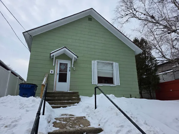 $1,000 | 75 Filer Street, Unit 1, Manistee, MI 49660