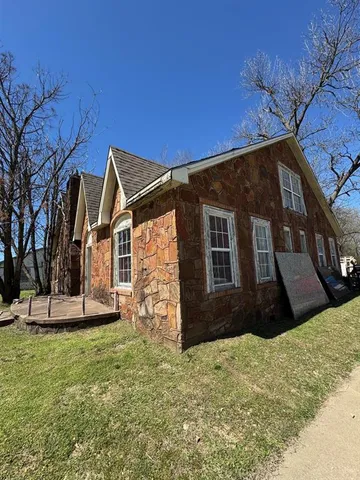 $89,000 | 401 Pine Bluff Street, Paris, TX 75460