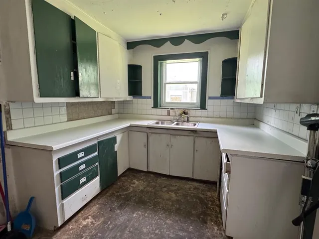 $89,000 | 401 Pine Bluff Street, Paris, TX 75460