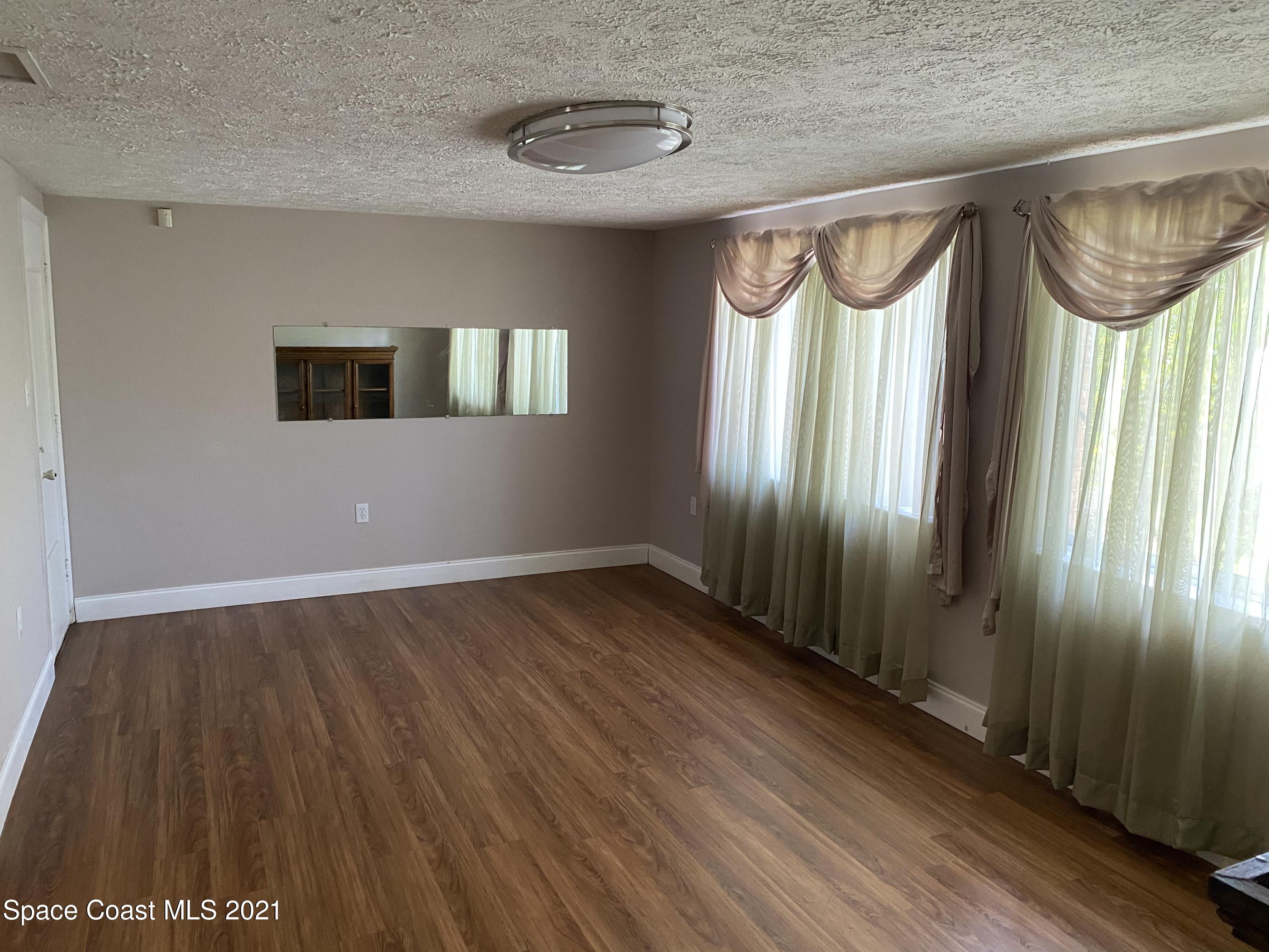 200 Lee Road Melbourne, FL 32904 - Photo 27 of 70 IMG_1306