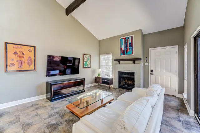 $223,500 | 2611 Grants Lake Boulevard, Unit 181, Sugar Land, TX 77479