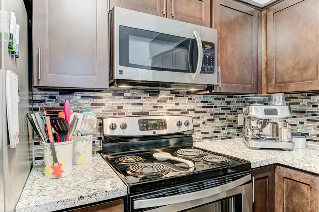 $223,500 | 2611 Grants Lake Boulevard, Unit 181, Sugar Land, TX 77479