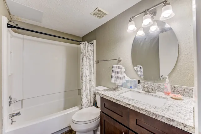 $223,500 | 2611 Grants Lake Boulevard, Unit 181, Sugar Land, TX 77479