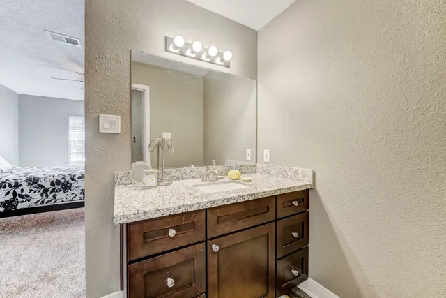 $223,500 | 2611 Grants Lake Boulevard, Unit 181, Sugar Land, TX 77479