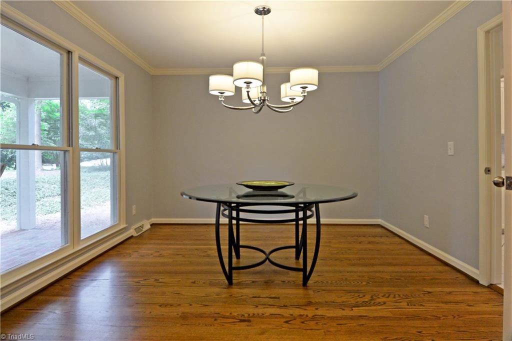 4931 Hackamore Road Greensboro, NC 27410 - Photo 7 of 29 Dining Room