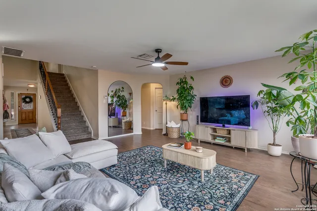 $309,900 | 204 Canyon Vista, Cibolo, TX 78108