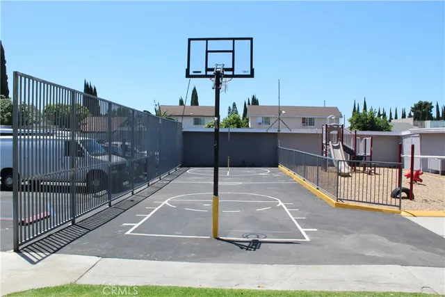 $2,395 | 1250 South Brookhurst Street, Anaheim, CA 92804