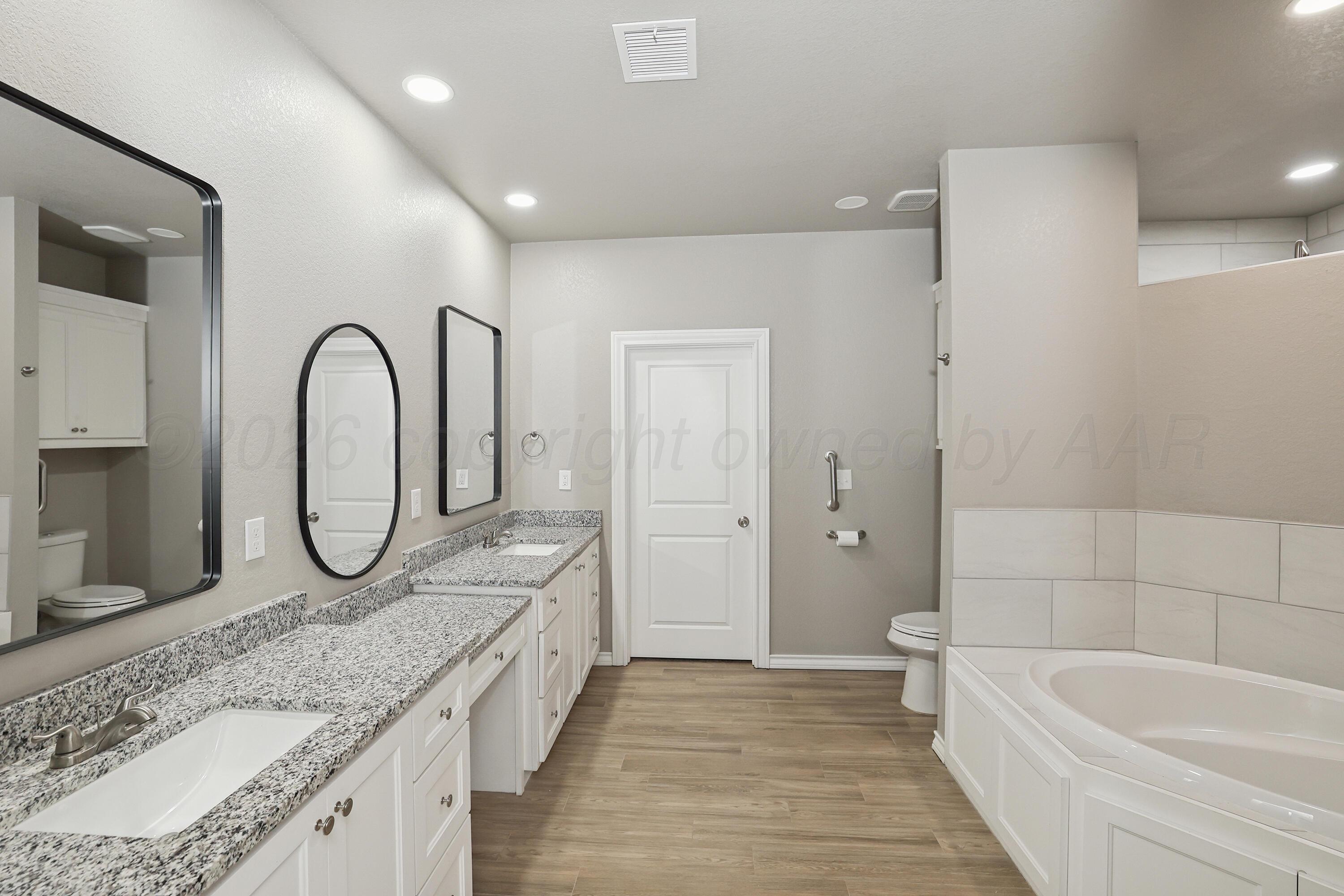 13466 Antenor Road Amarillo, TX 79124 - Photo 19 of 48 17-Primary Bath