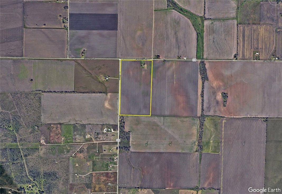 1923 Farmers Road Maxwell, TX 78656 - Photo 16 of 17 an aerial view of a house with a outdoor space