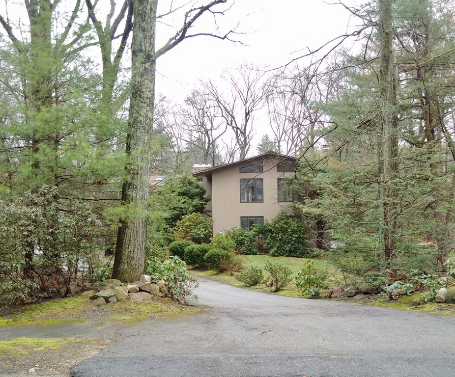 65 Autumn Road Weston, MA 02493 - Photo 1 of 20