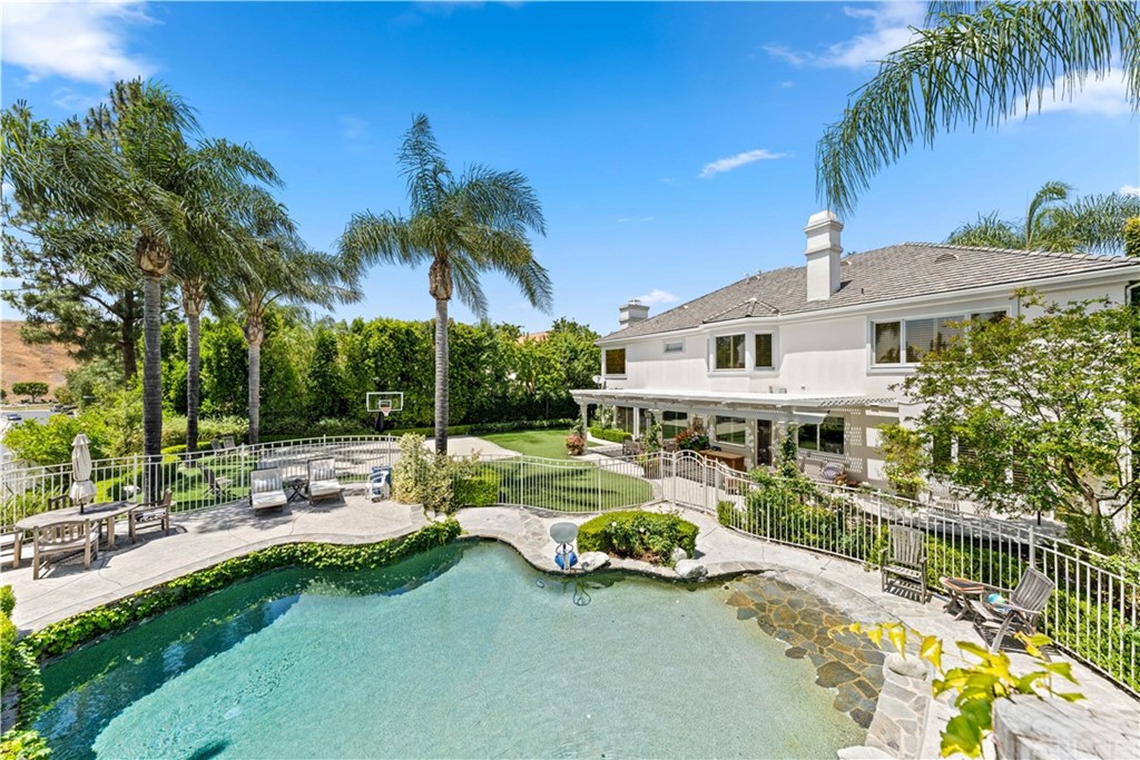 25838 Chalmers Place Calabasas, CA 91302 - Photo 35 of 51