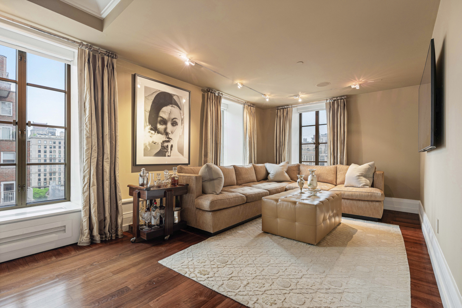 140 East 63rd Street, Unit 11A Manhattan, NY 10065 - Photo 3 of 19