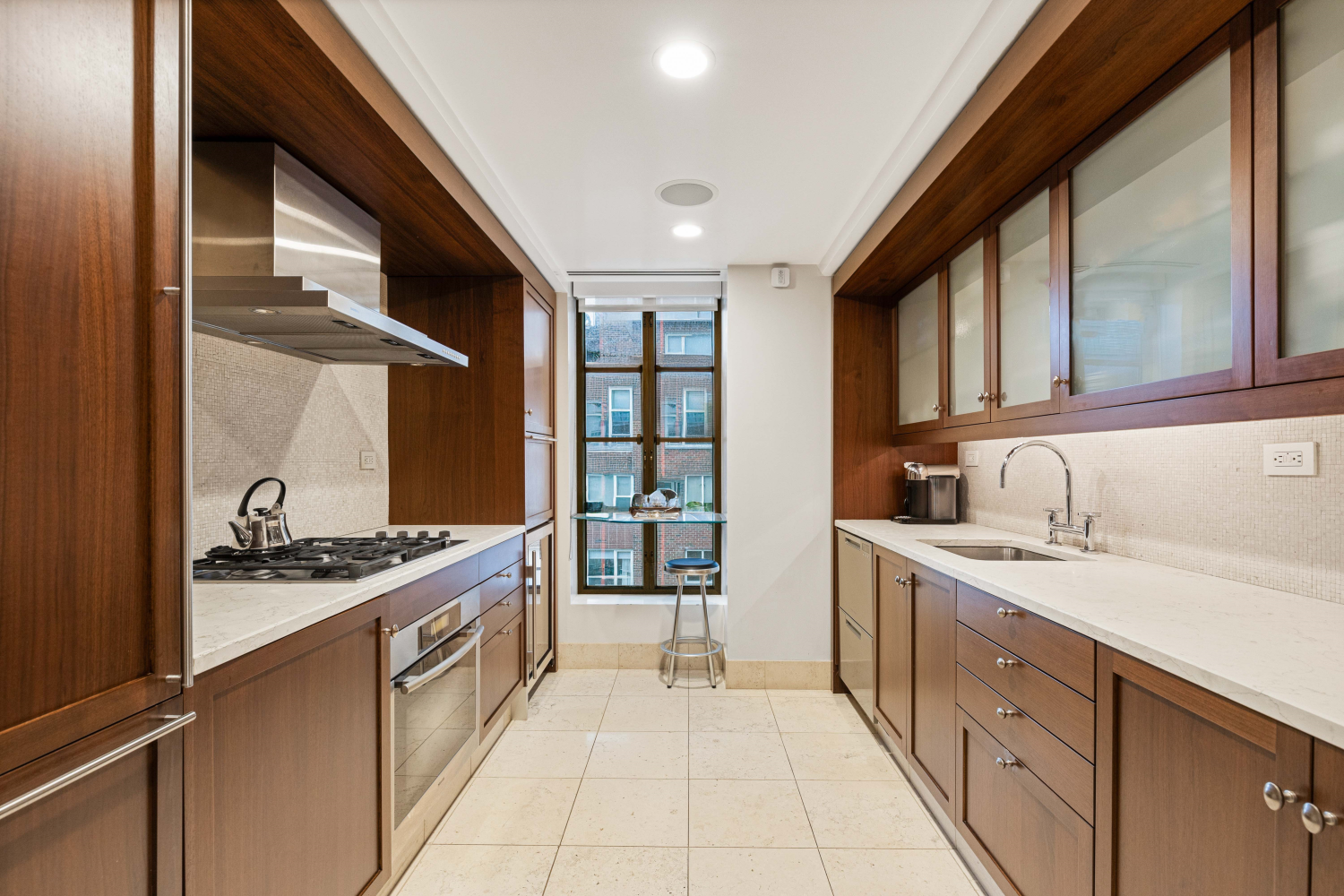 140 East 63rd Street, Unit 11A Manhattan, NY 10065 - Photo 9 of 19