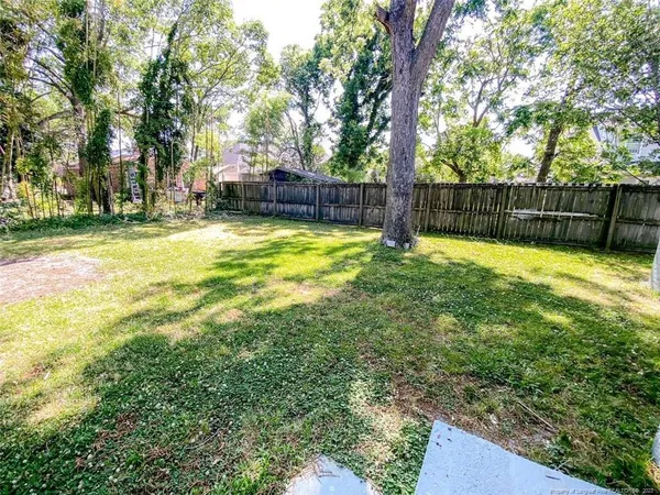 $1,250 | 302 East 13th Street, Lumberton, NC 28358