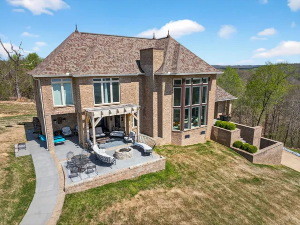 $849,900 | 501 River Trace Road, Dover, TN 37058
