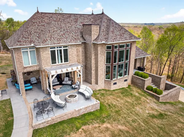 $849,900 | 501 River Trace Road, Dover, TN 37058