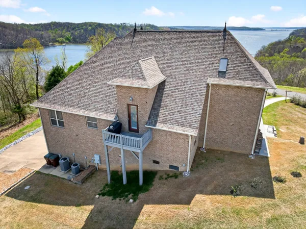 $849,900 | 501 River Trace Road, Dover, TN 37058