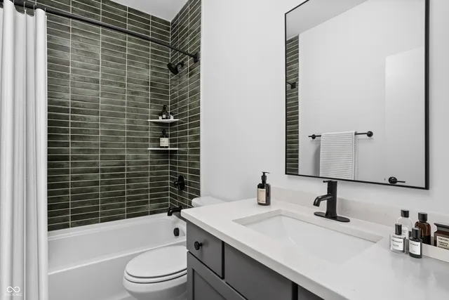 $799,900 | 563 Fulton Street, Indianapolis, IN 46202