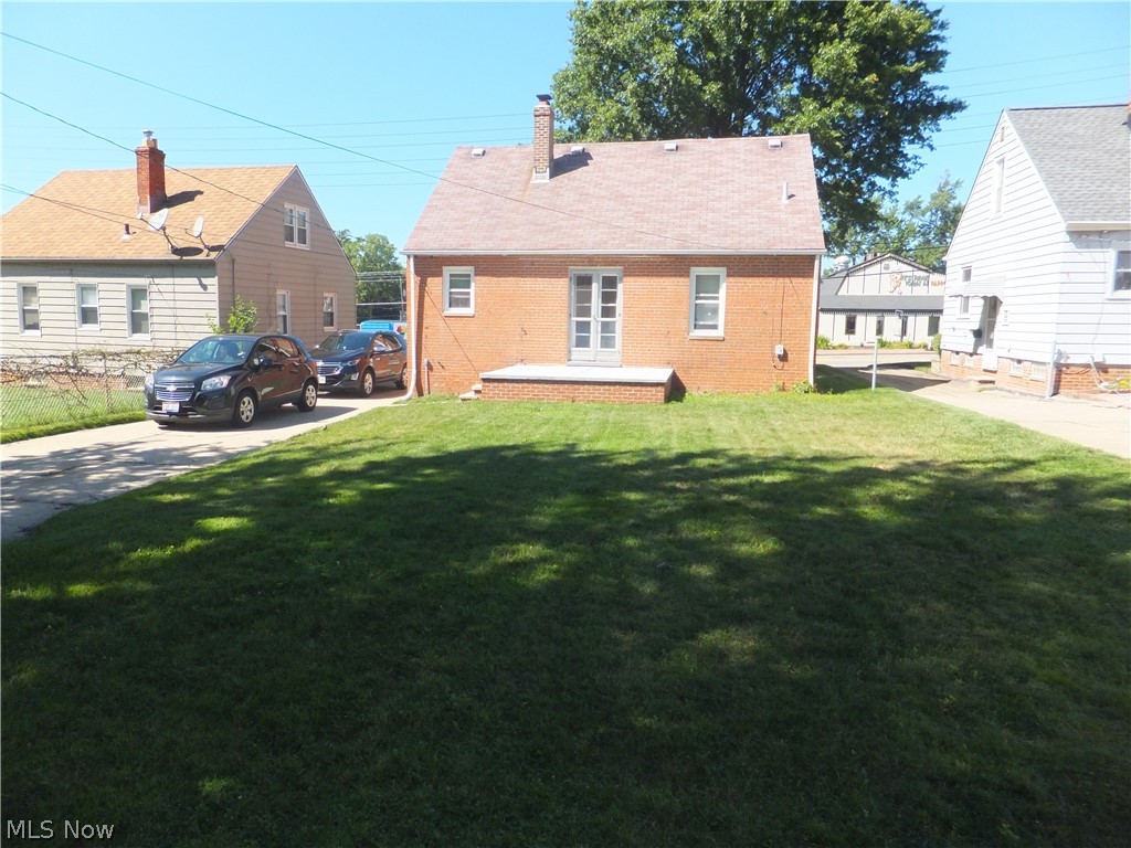 8325 Snow Road Parma, OH 44129 - Photo 20 of 22