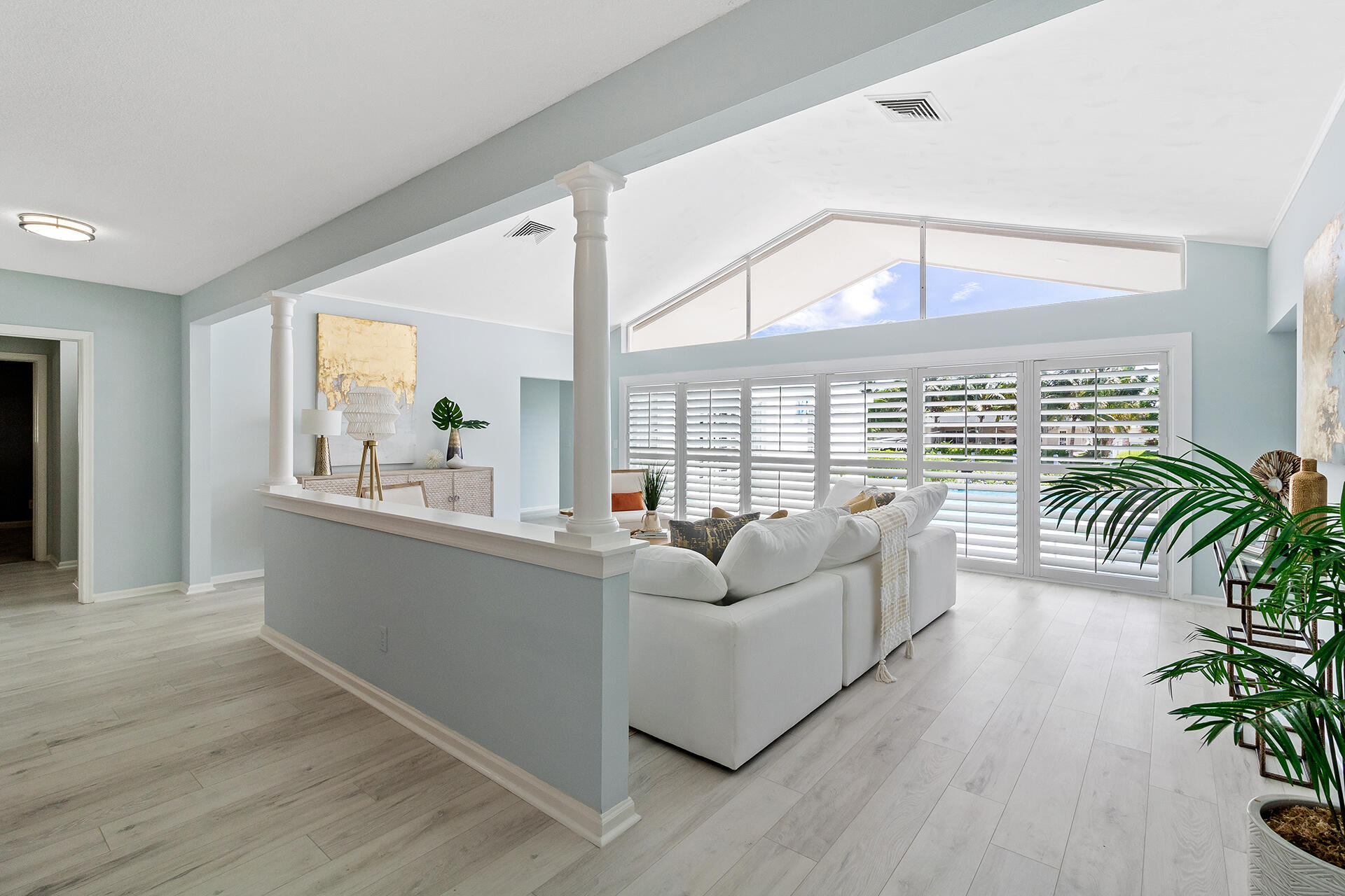 1320 Cypress Way Boca Raton, FL 33486 - Photo 9 of 45 Living Room