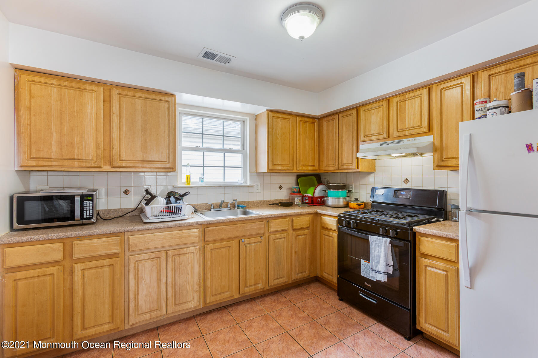 145 Norfolk Street Newark, NJ 07103 - Photo 16 of 19 145_NorfolkSt_LowRes-17