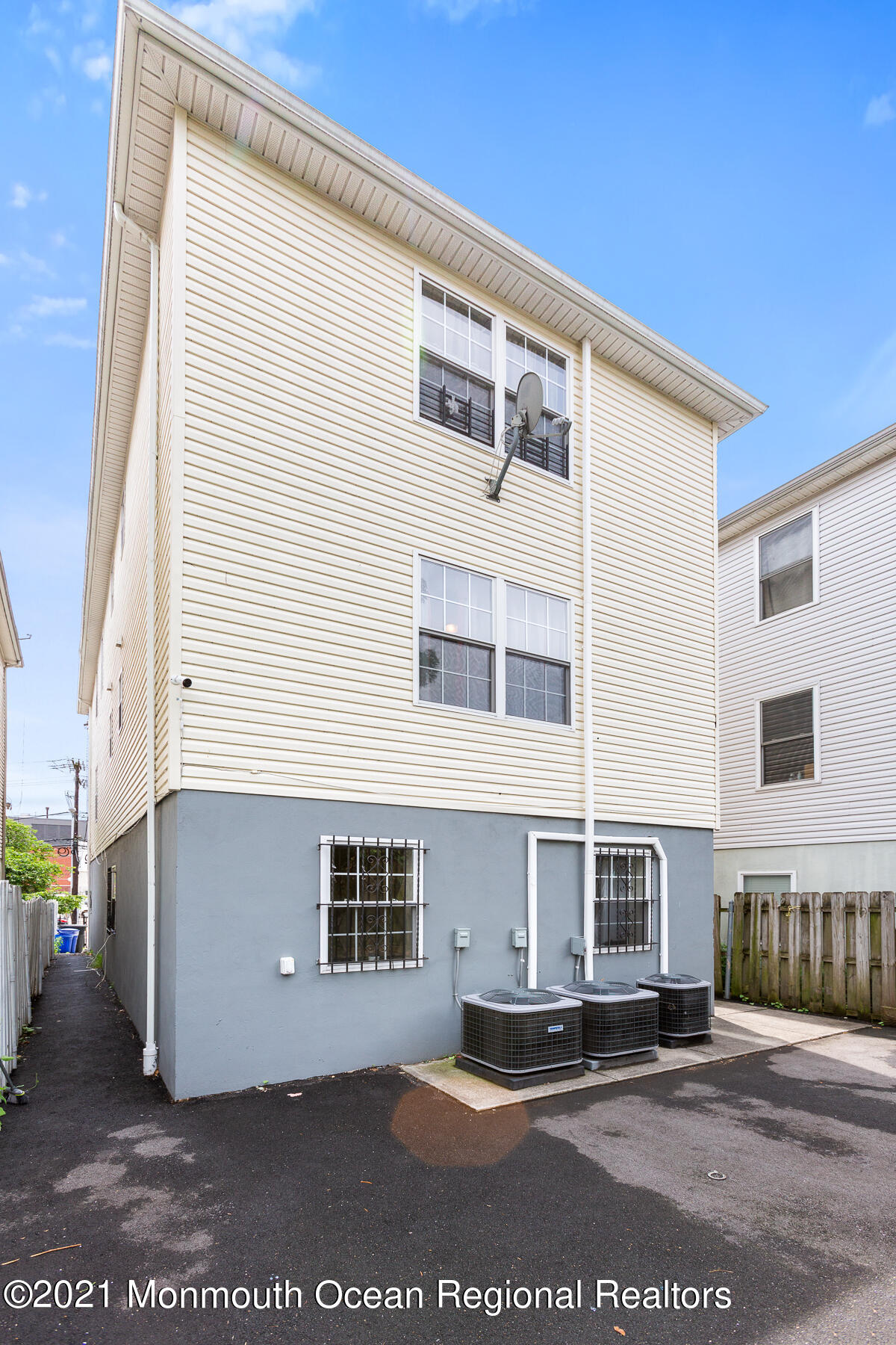 145 Norfolk Street Newark, NJ 07103 - Photo 8 of 19 145_NorfolkSt_LowRes-09