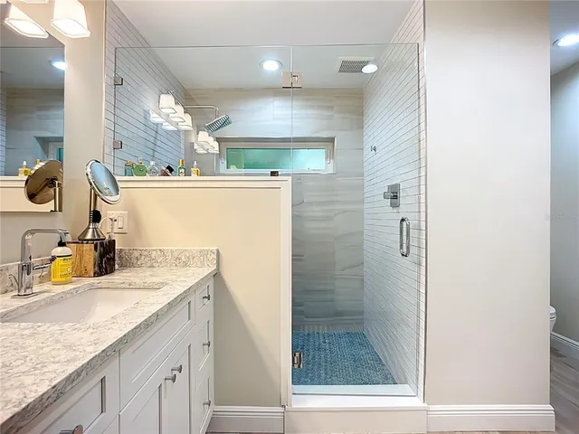 $2,485,000 | 620 North Point Drive, Holmes Beach, FL 34217