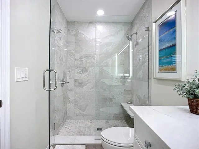 $2,485,000 | 620 North Point Drive, Holmes Beach, FL 34217