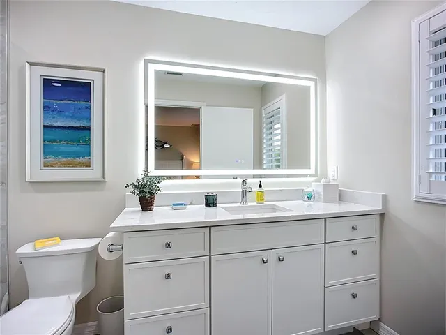 $2,485,000 | 620 North Point Drive, Holmes Beach, FL 34217